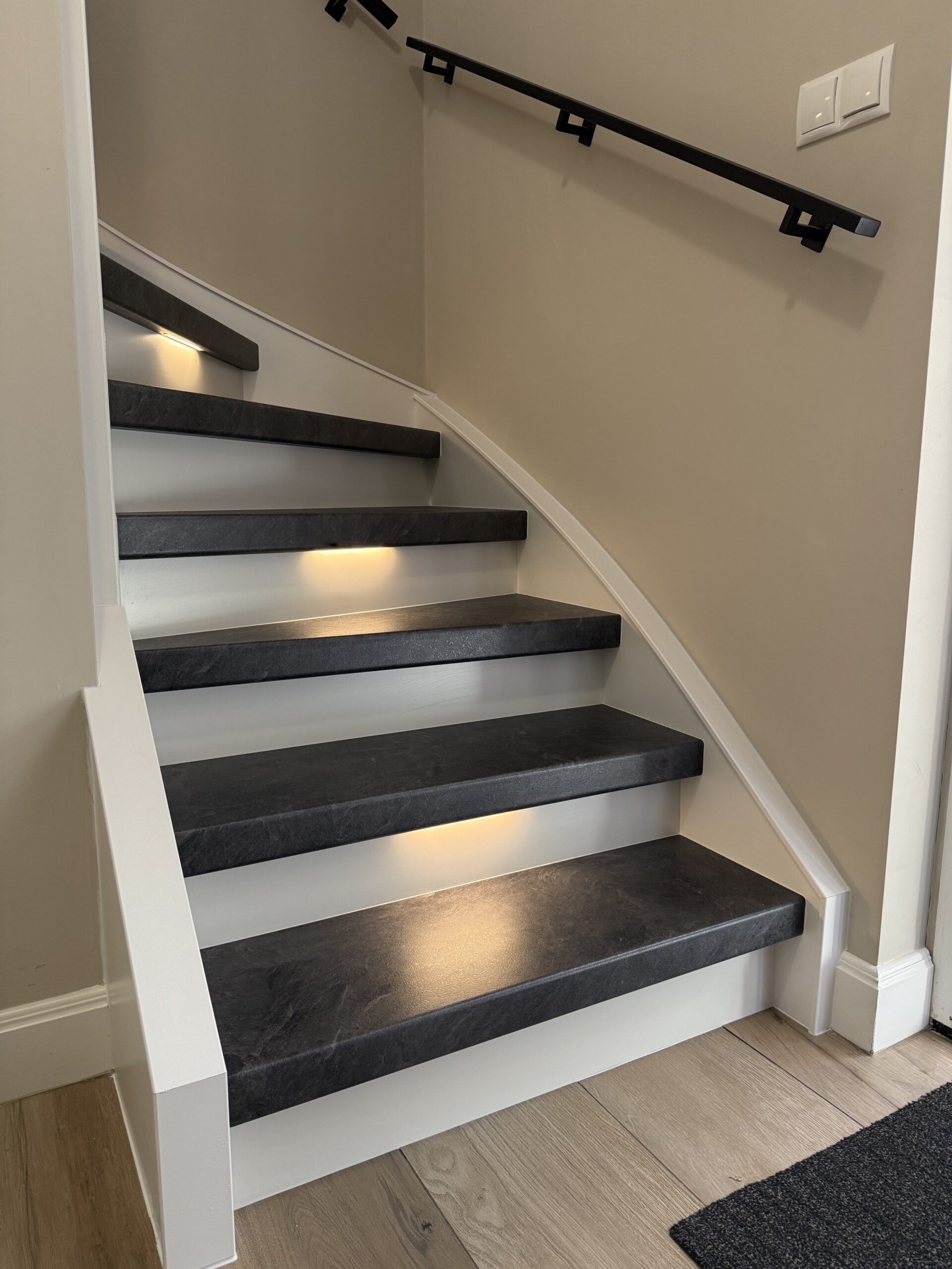 Traprenovatie met sfeerverlichting